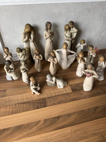 Willow tree figurines - 17,