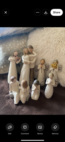 Willow tree figurines - x8,