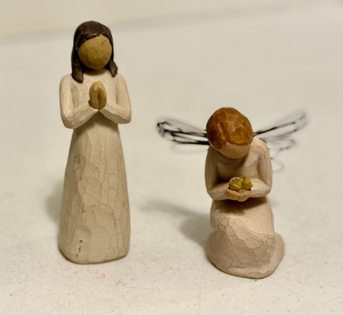 Praying willows treee sisters - praying,