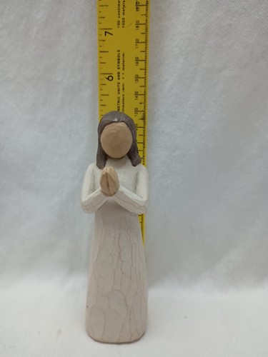 Praying willow tree sisters - praying,
